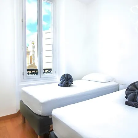 Apartment 3 Bedrooms With Sea View - 4 Min Palais & Beaches *