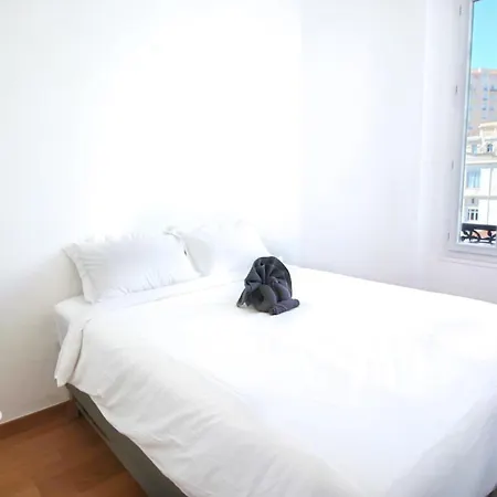 Apartment 3 Bedrooms With Sea View - 4 Min Palais & Beaches *