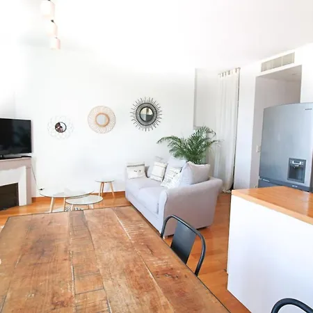 3 Bedrooms With Sea View - 4 Min Palais & Beaches