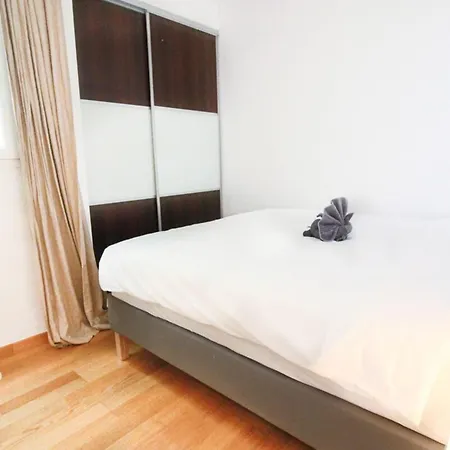 3 Bedrooms With Sea View - 4 Min Palais & Beaches Apartment *